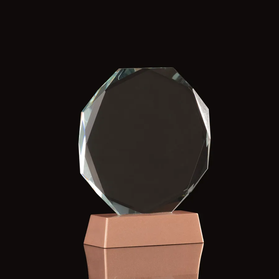 Trofeo Galvano de Cristal "RUNE" con base encobrizada.